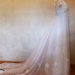 Vintage White Lace Wedding Dress